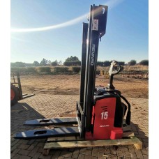 Revaro Electric Pedestrian Pallet Stacker Revaro Electric Pedestrian Pallet Stacker